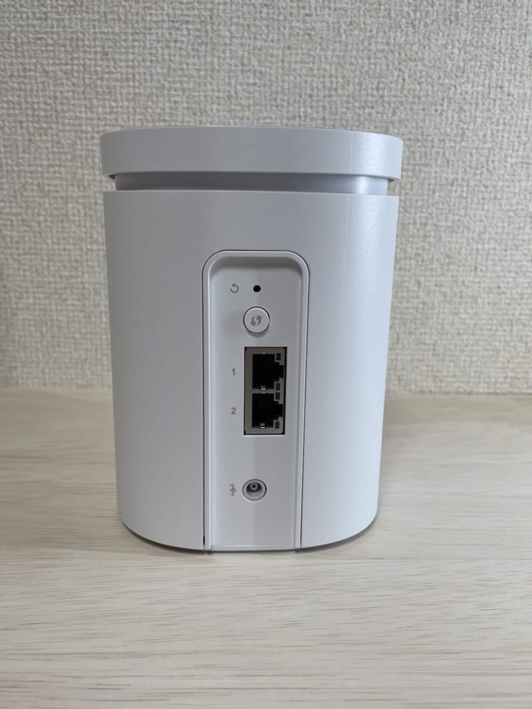 本体背面