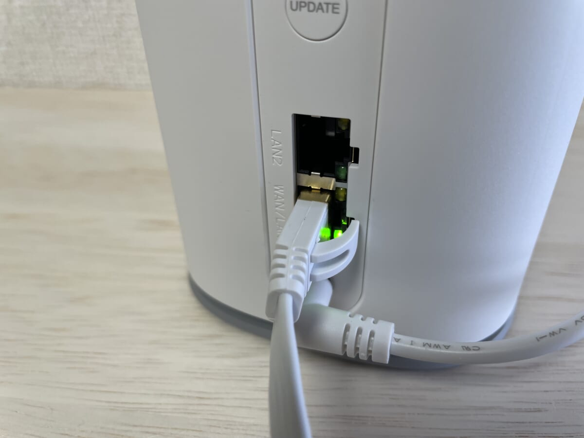 WiMAX HOME 5G L13の背面LANポート