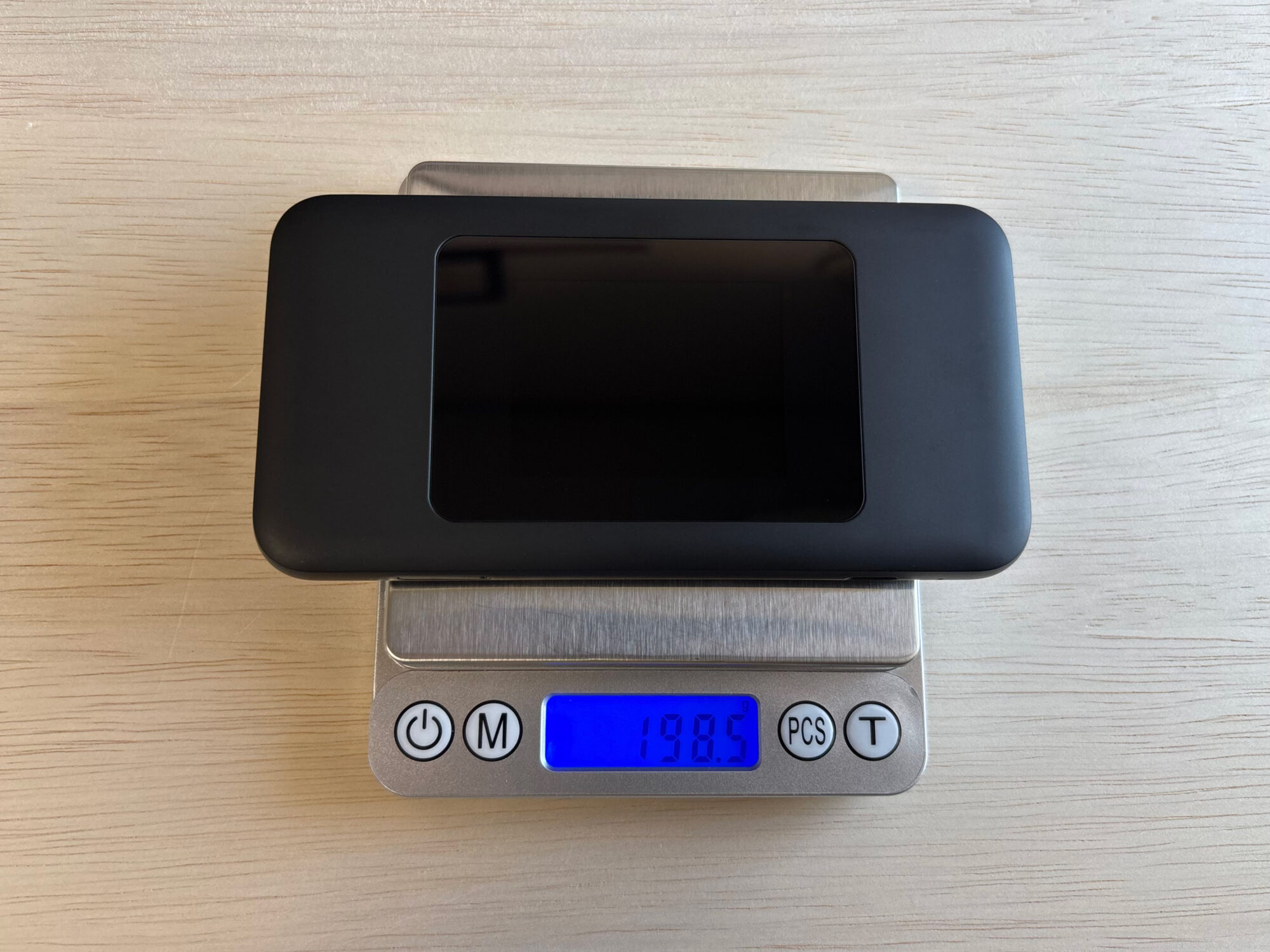 WiMAX Speed Wi-Fi DOCK 5G 01の重量は198.5g