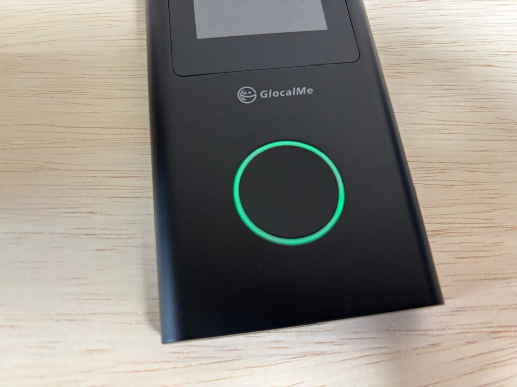 緑色に点灯するNumen Air U50のインジケーター